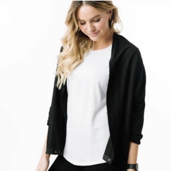 ZYIA Black Classic Infinity Scarf Snap Buttons Wide - Picture 2 of 9